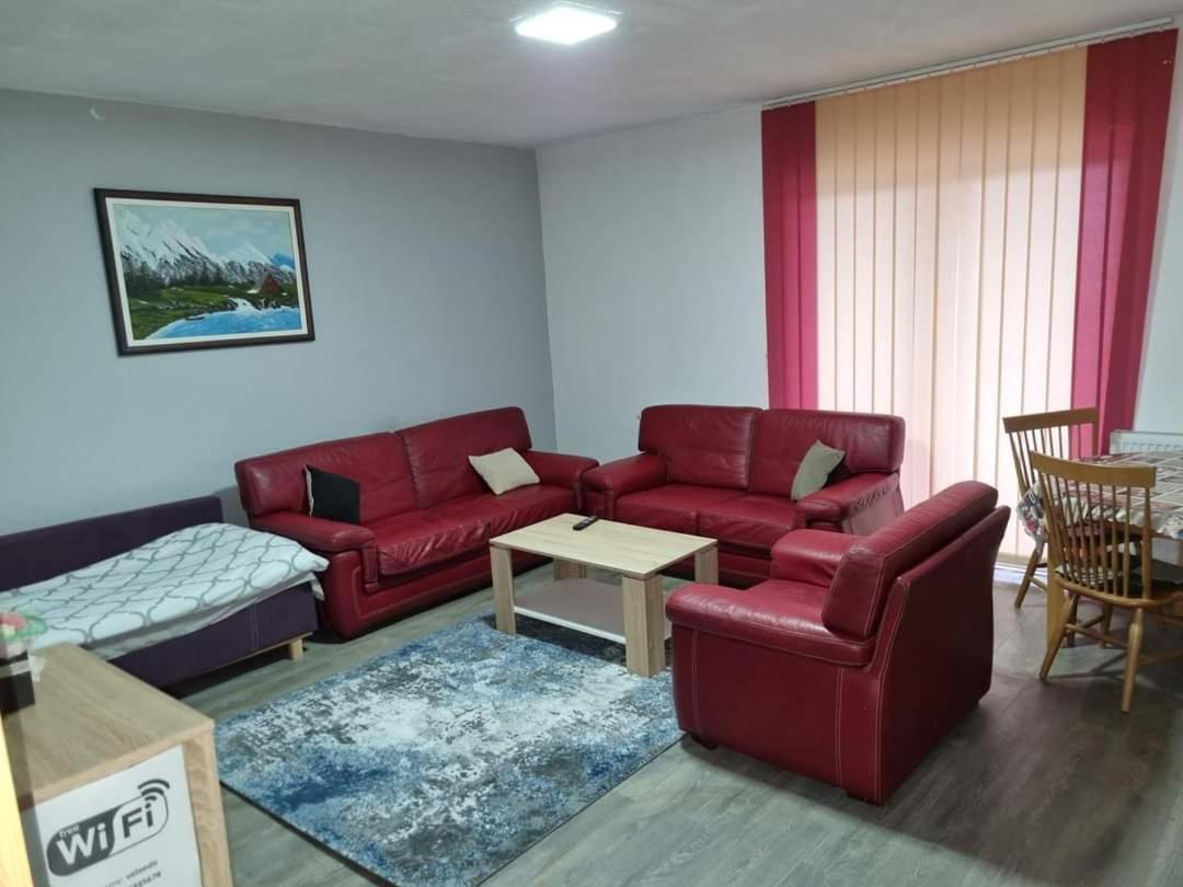 Appartement Vela-Edo à Zavidovici Extérieur photo