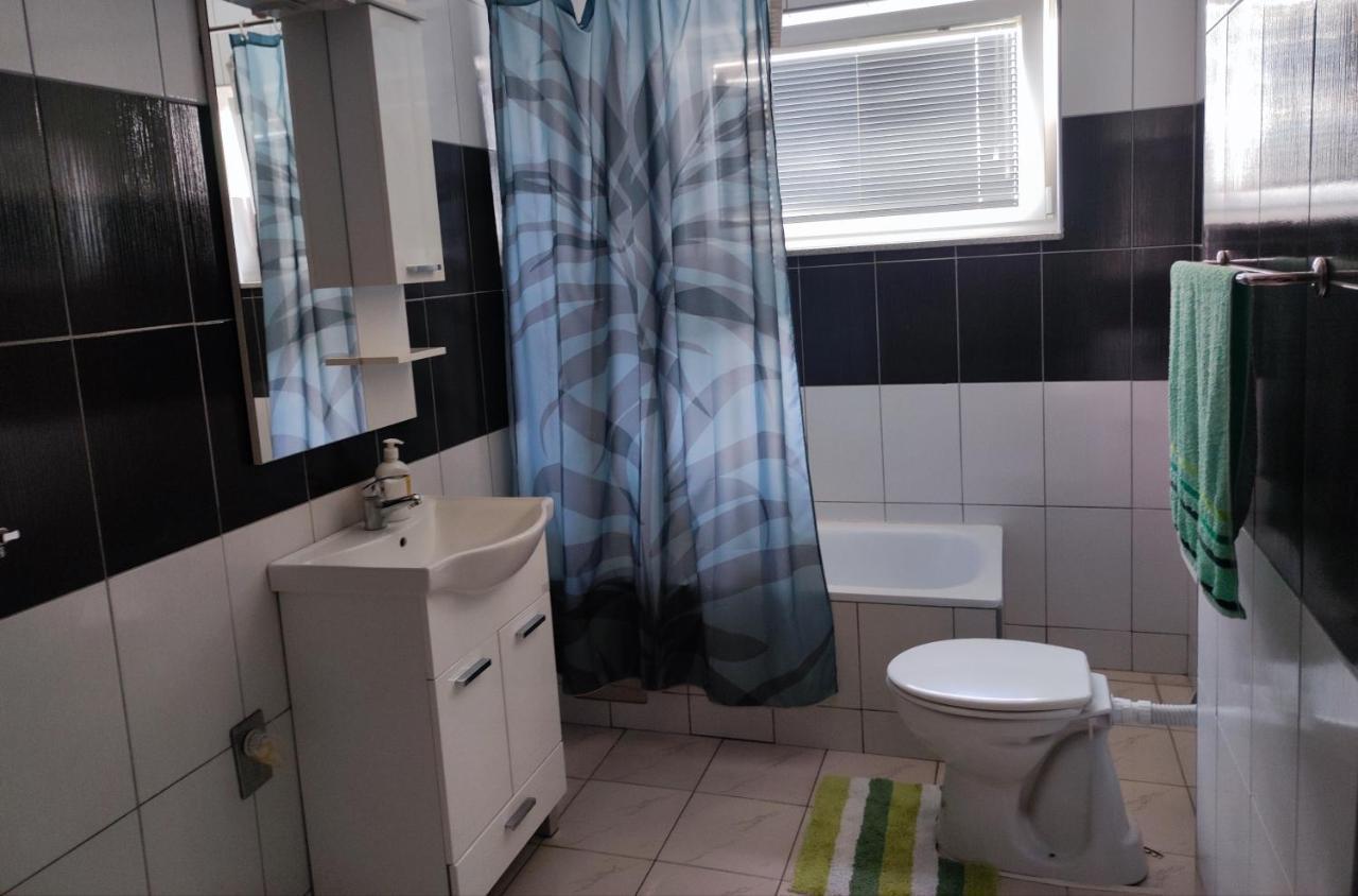Appartement Vela-Edo à Zavidovici Extérieur photo
