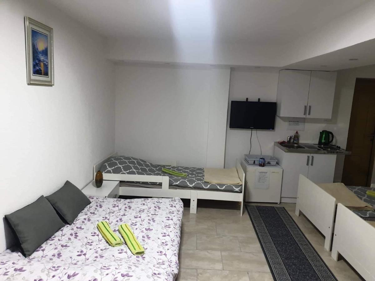 Appartement Vela-Edo à Zavidovici Extérieur photo